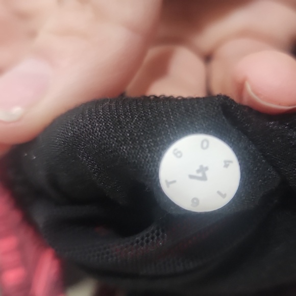 Lululemon Energy BraDown Pour Electric Coral Black size 4 - Picture 4 of 4